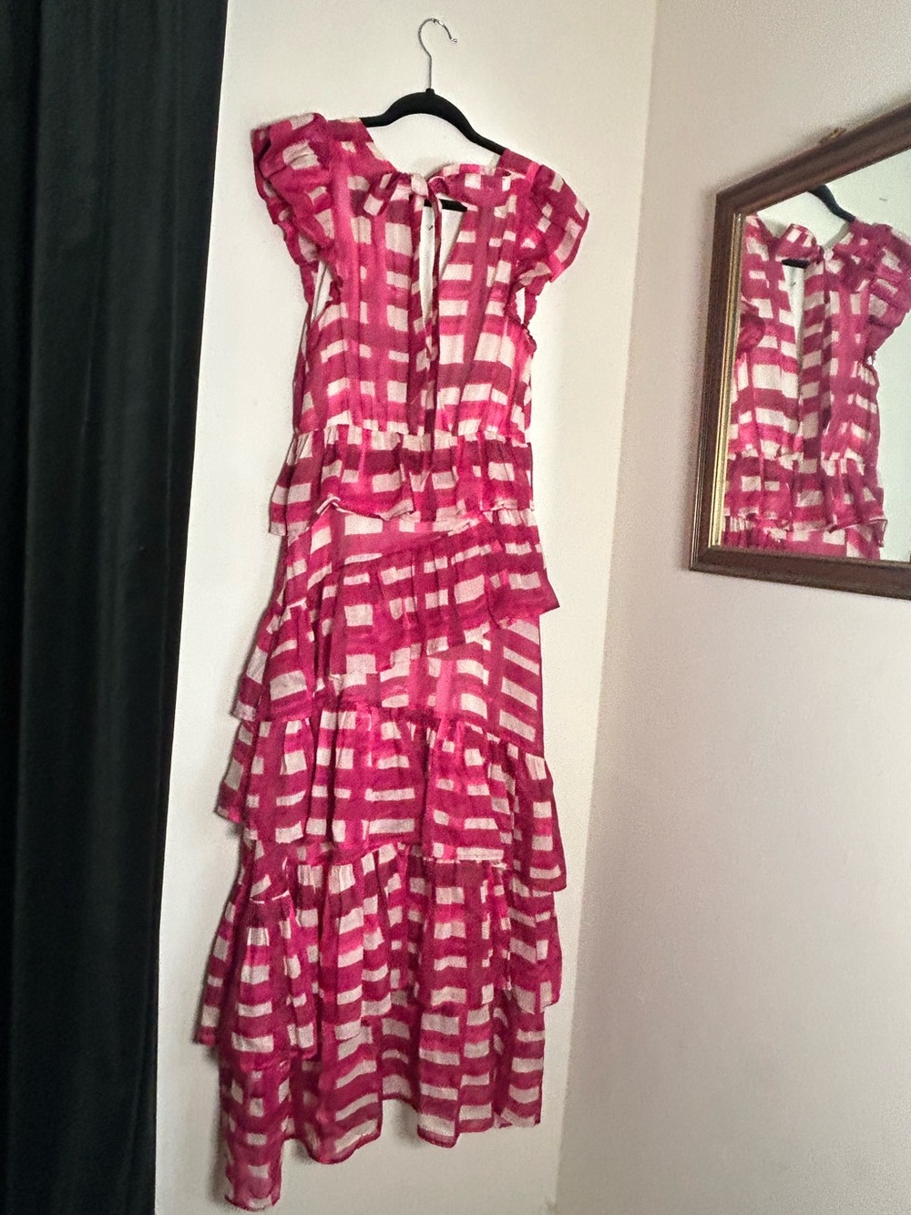 Marie Oliver Pink & White Tiered Semi-Formal Dress